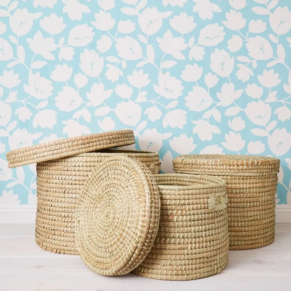 16" Small Storage Natural Grass Lid Basket