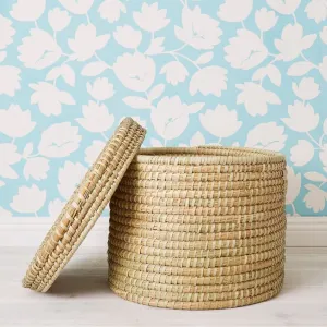 20" Medium Storage Natural Grass Lid Basket