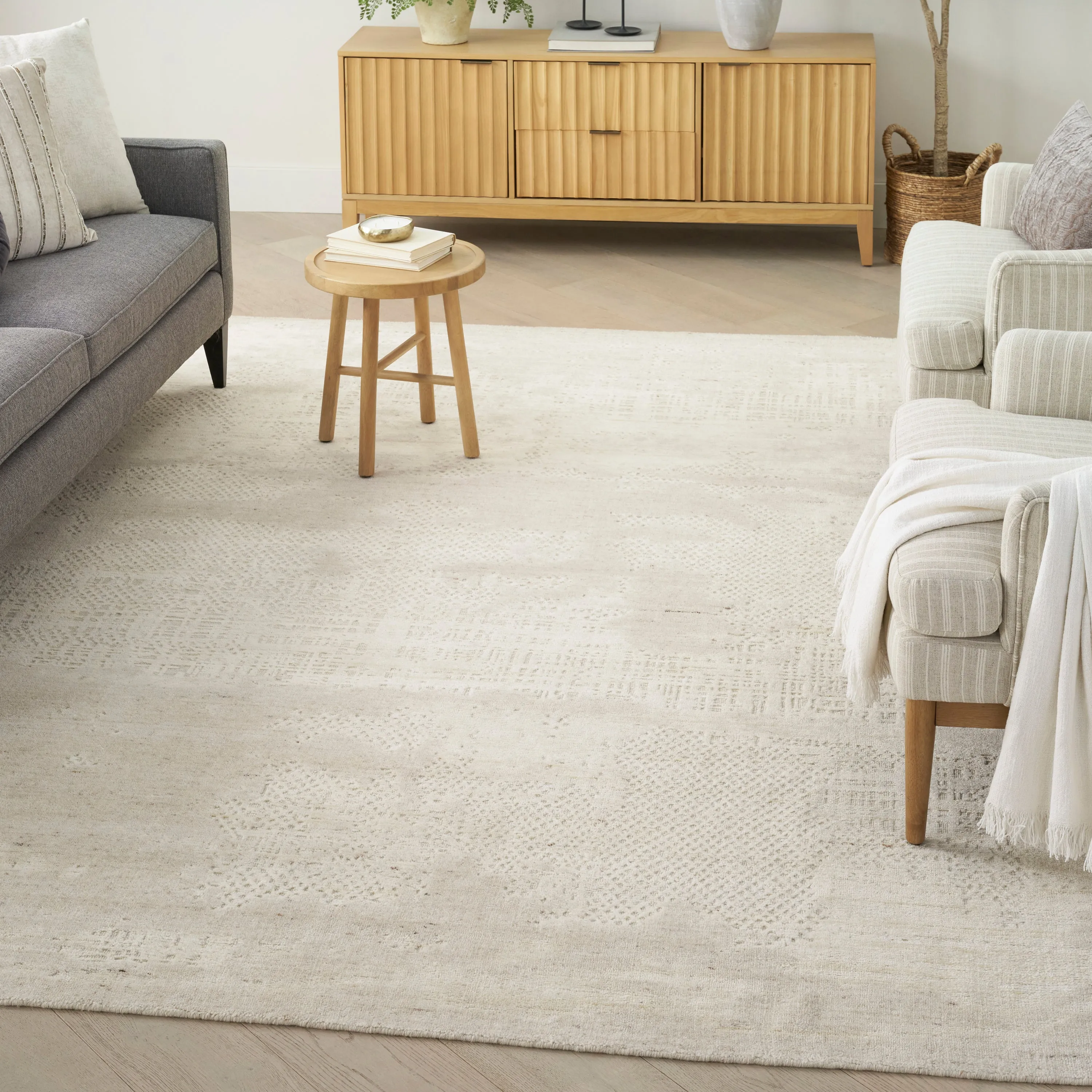 Ivory Essentials Contemporary Wool Blend Rug