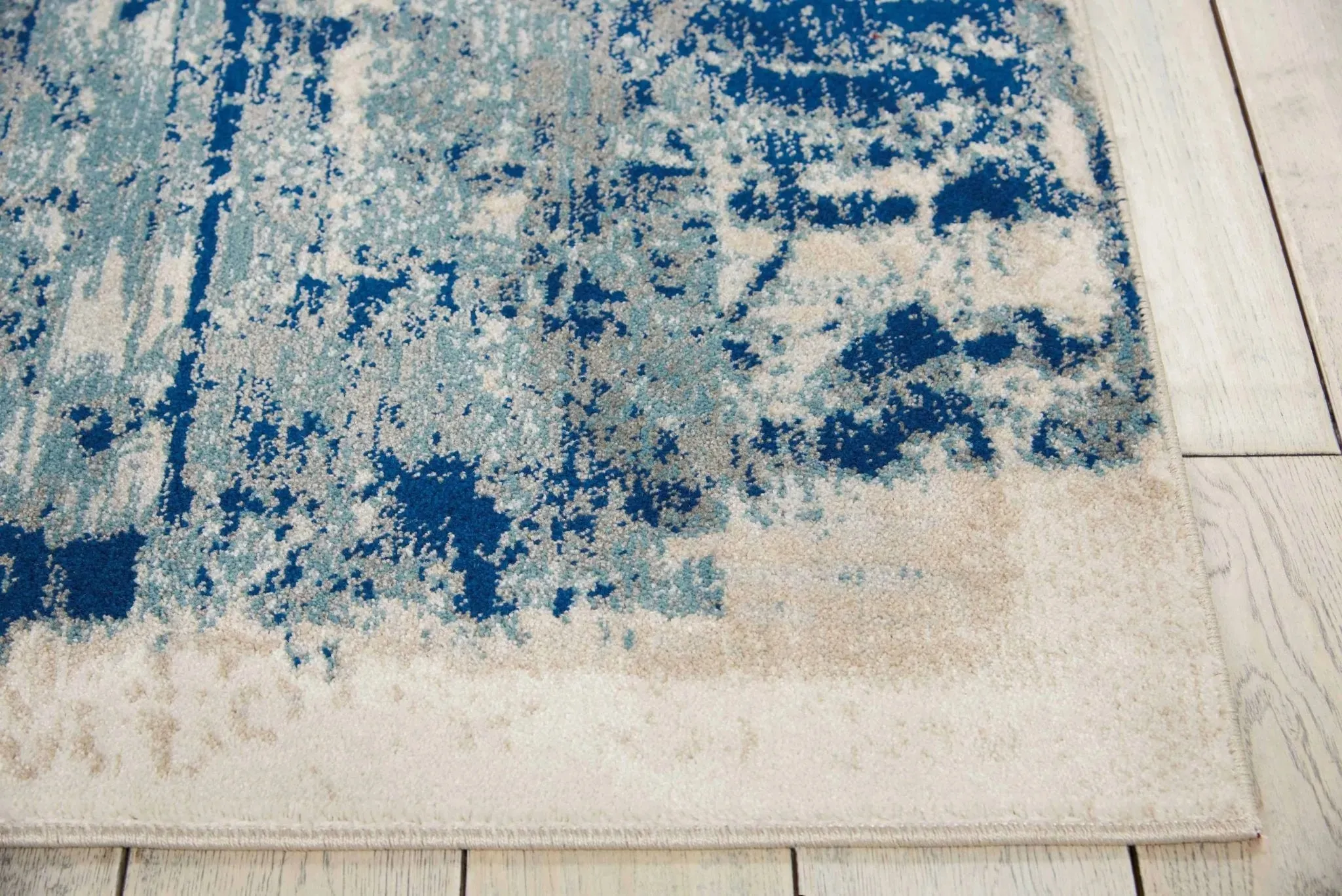 Maxell MAE16 Ivory Blue Rug