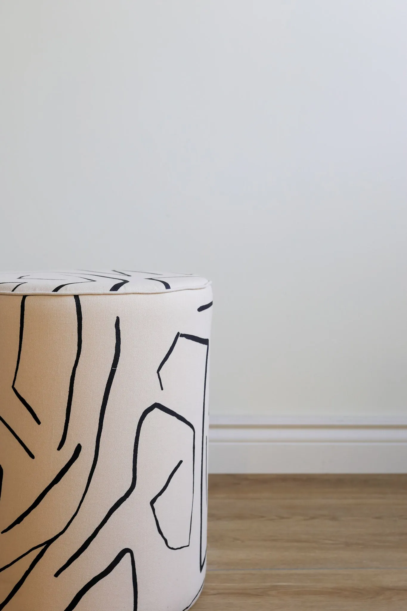 Rachel Ottoman/ Cream