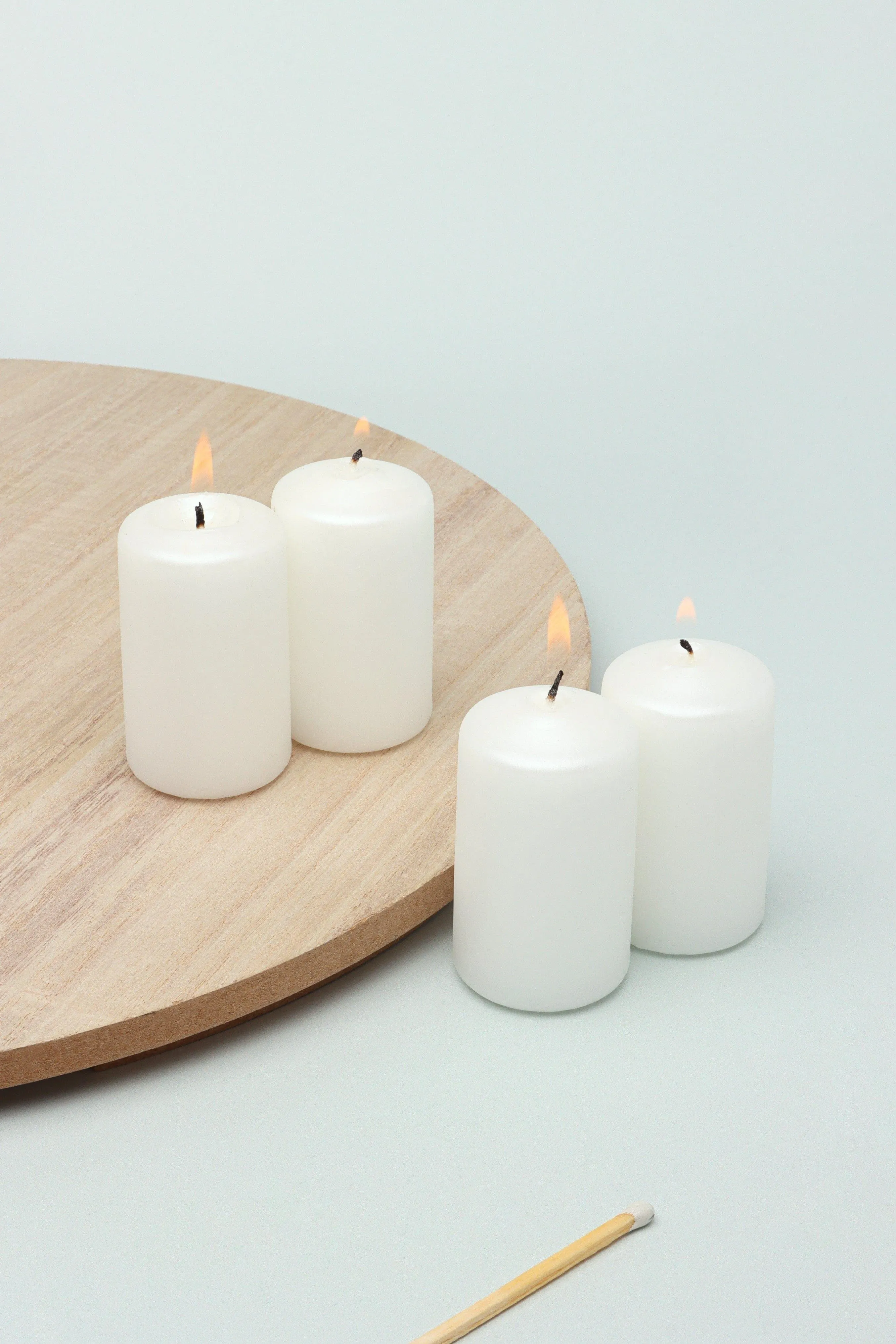 Set Of 4 Varnished Shimmer Pillar Candles White