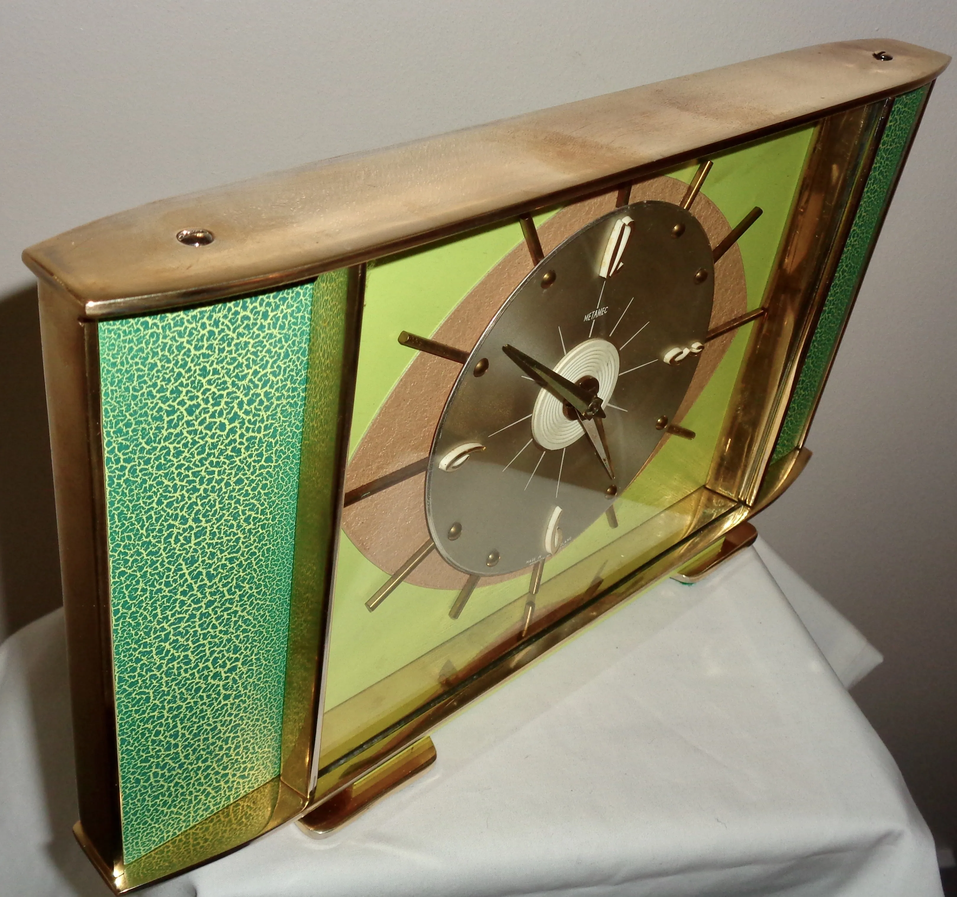 Vintage METAMEC Atomic Eye Shelf/Mantle Clock In Brass With Green Crackle Glaze Finish
